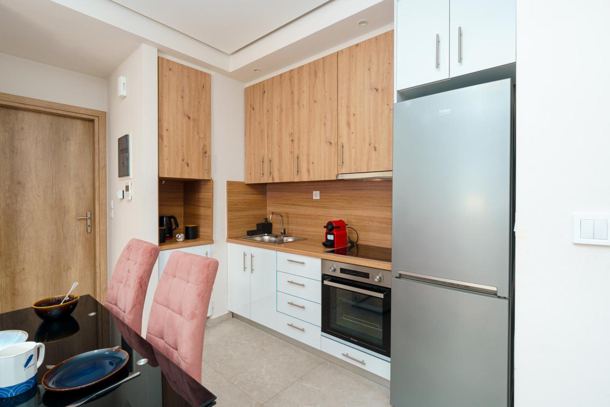 Chic Apartment Near Acropolis Atene Esterno foto